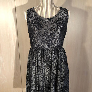 Runway Paris brand cocktail dress Silver and Black